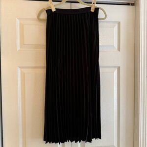 A New Day Black Pleated Skirt